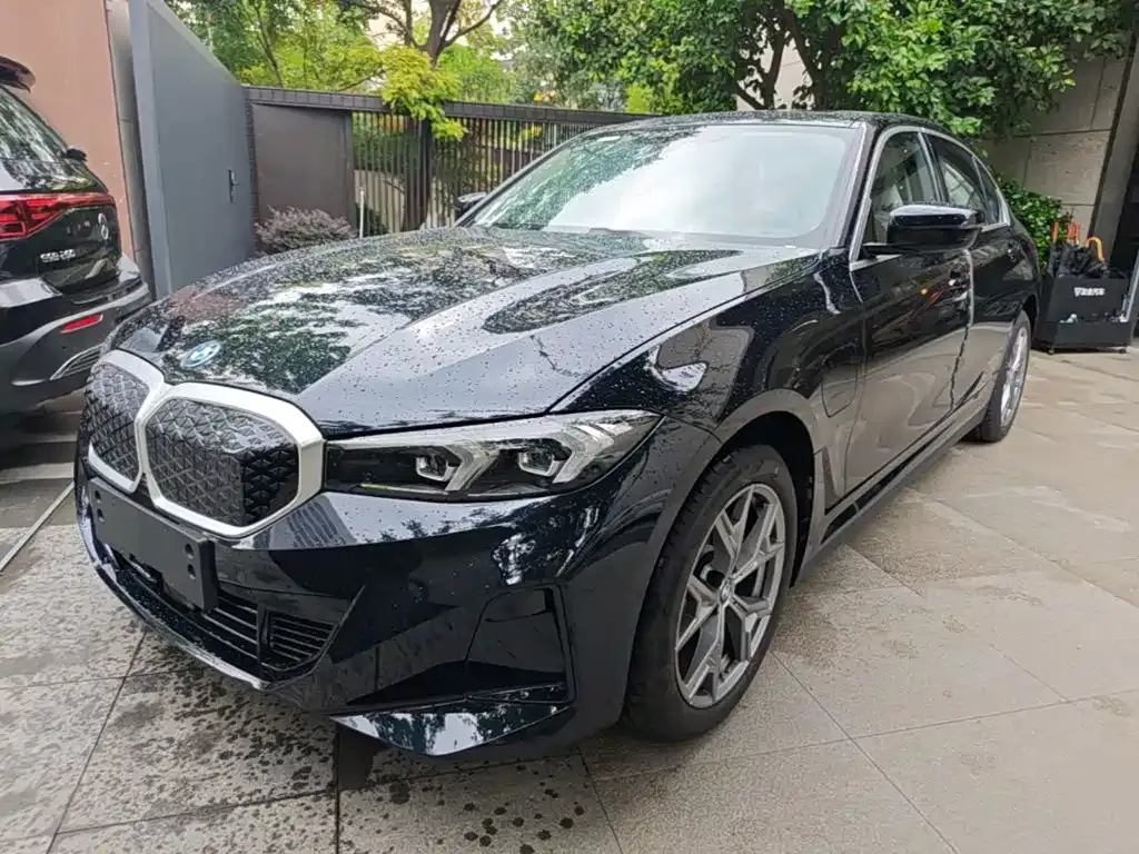 BMW i3 — фото 1