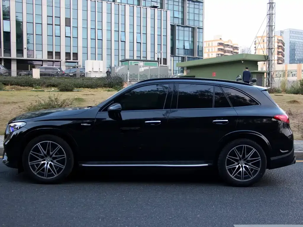 Mercedes-Benz GLC AMG — фото 5