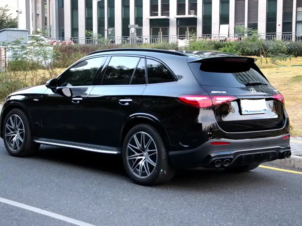 Mercedes-Benz GLC AMG — фото 7