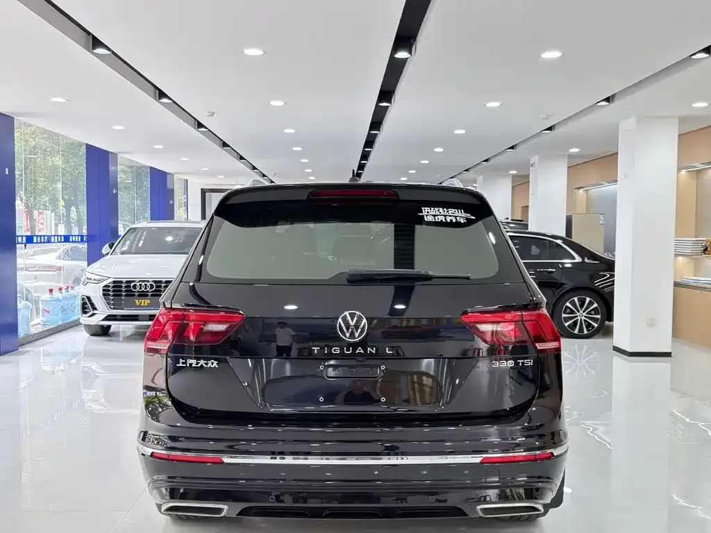 Volkswagen Tiguan L — фото 3