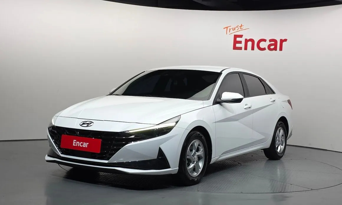 Hyundai AVANTE — фото 1