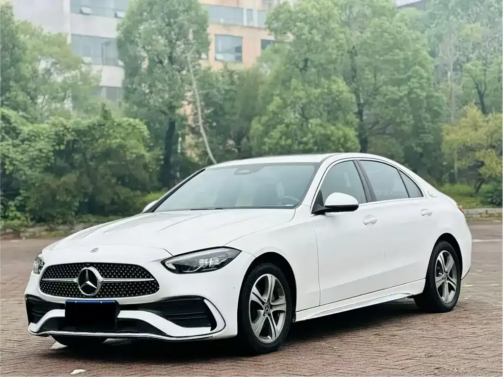 Mercedes-Benz C-Class — фото 1