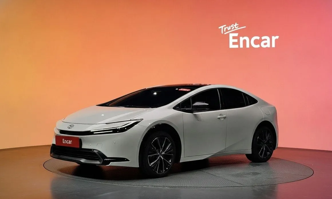 Toyota Prius — фото 1