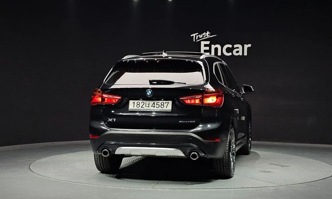 BMW X1 — фото 2