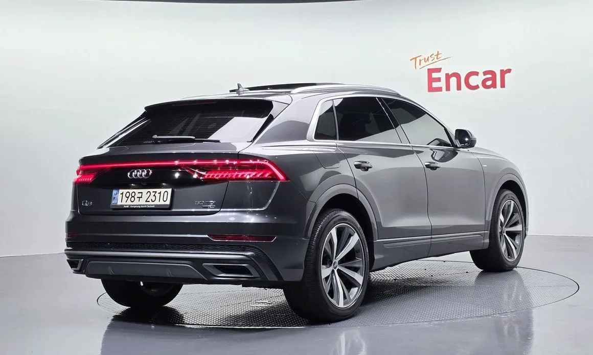 Audi Q8 — фото 3