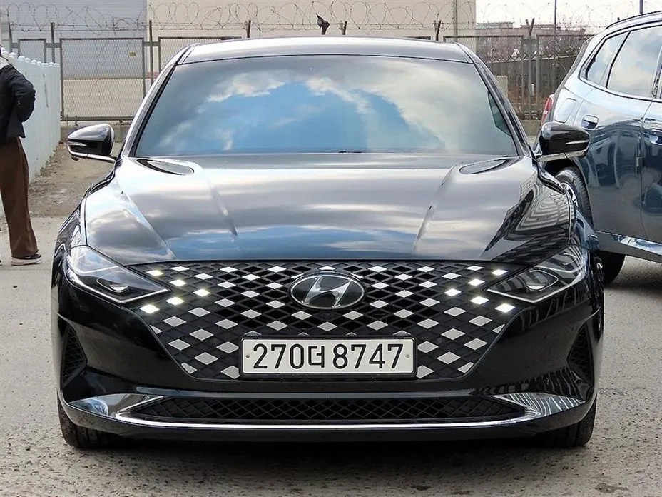 Hyundai Grandeur — фото 1
