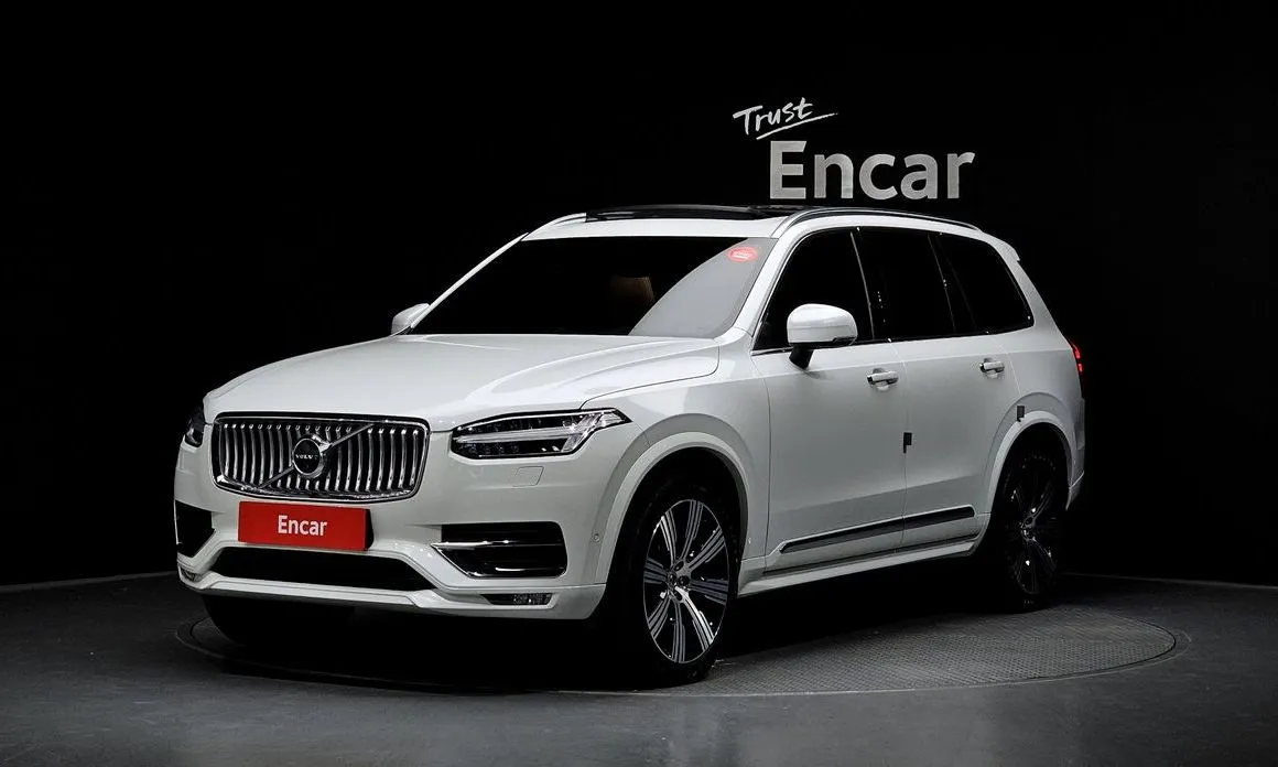 Volvo XC90 — фото 1