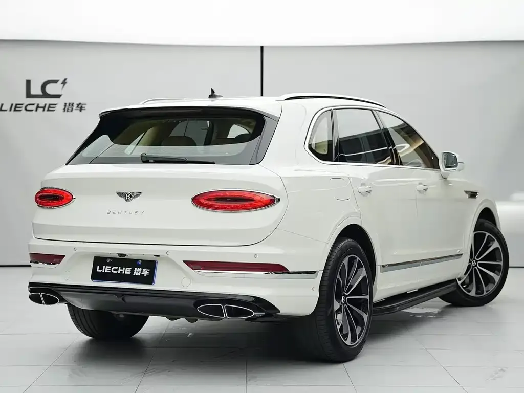 Bentley Bentayga — фото 4