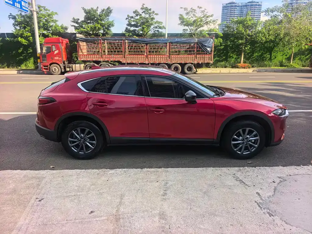 Mazda CX-4 — фото 9