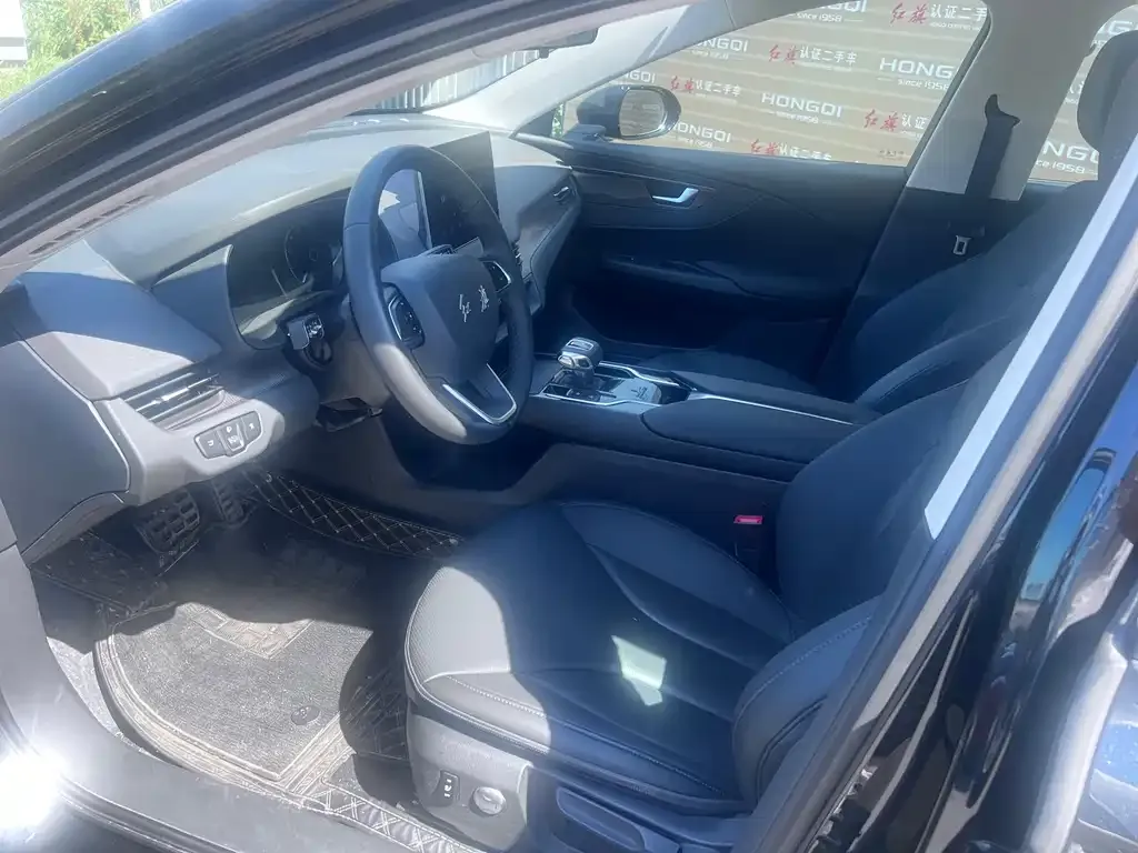 Hongqi E-QM5 — фото 2