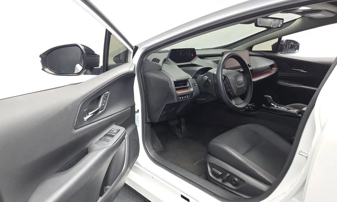 Toyota Prius — фото 3