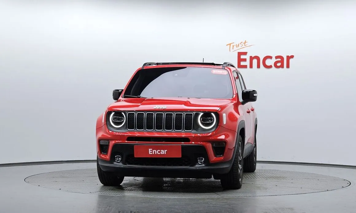 Jeep Renegade — фото 4