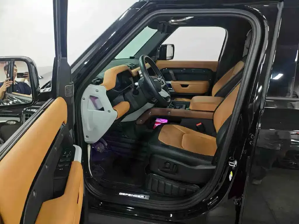 Land Rover Defender — фото 9