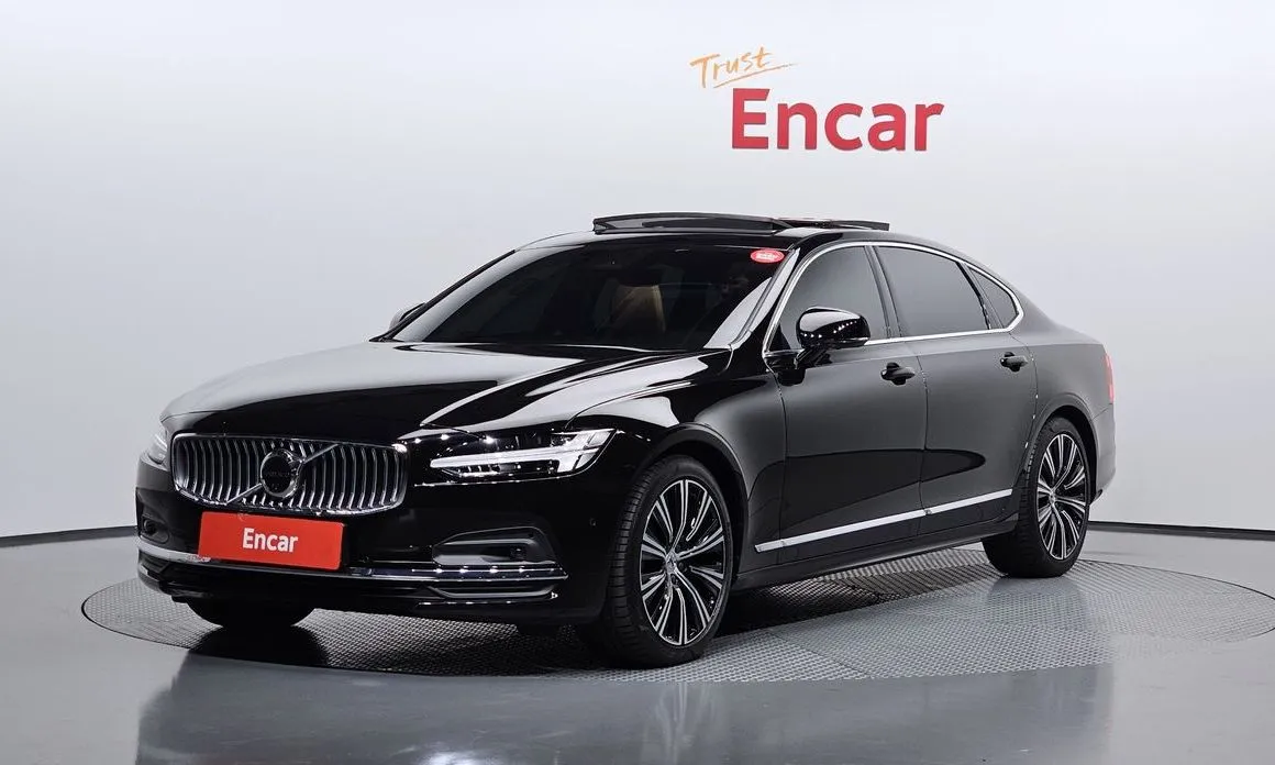 Volvo S90 — фото 1