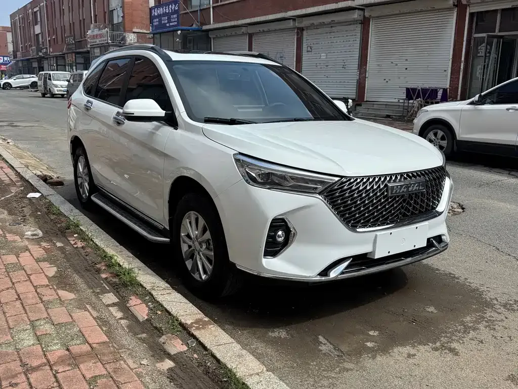Haval M6 — фото 10