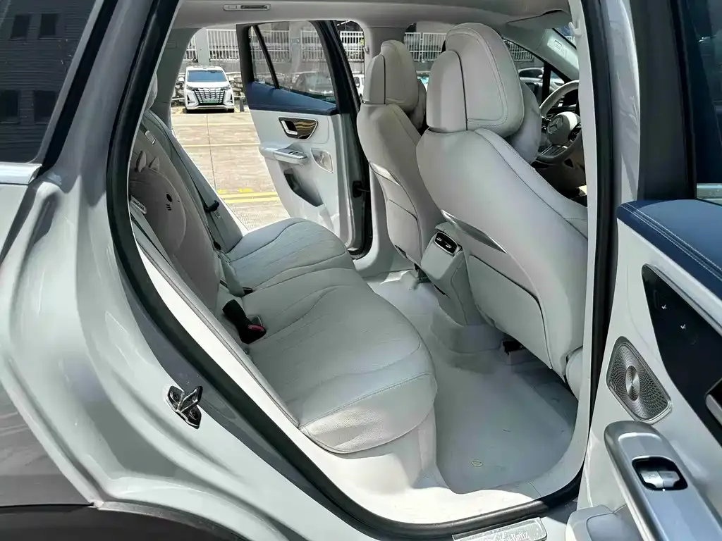 Mercedes-Benz EQE SUV — фото 2