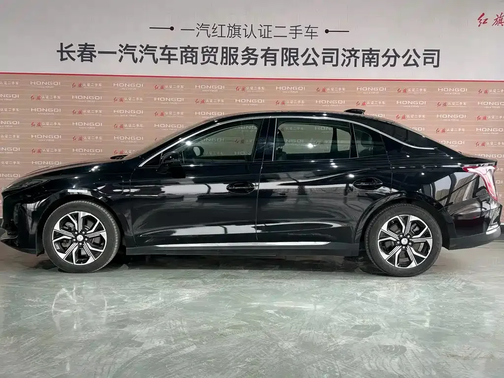 Hongqi E-QM5 — фото 2