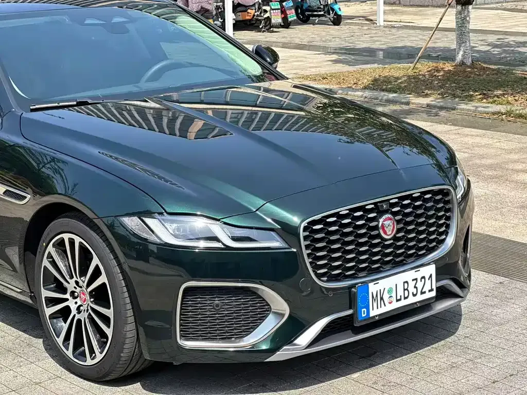 Jaguar XFL — фото 4