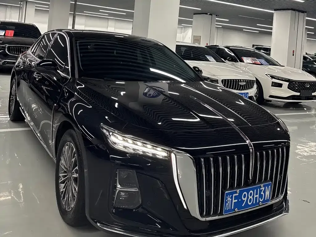 Hongqi H5 — фото 1