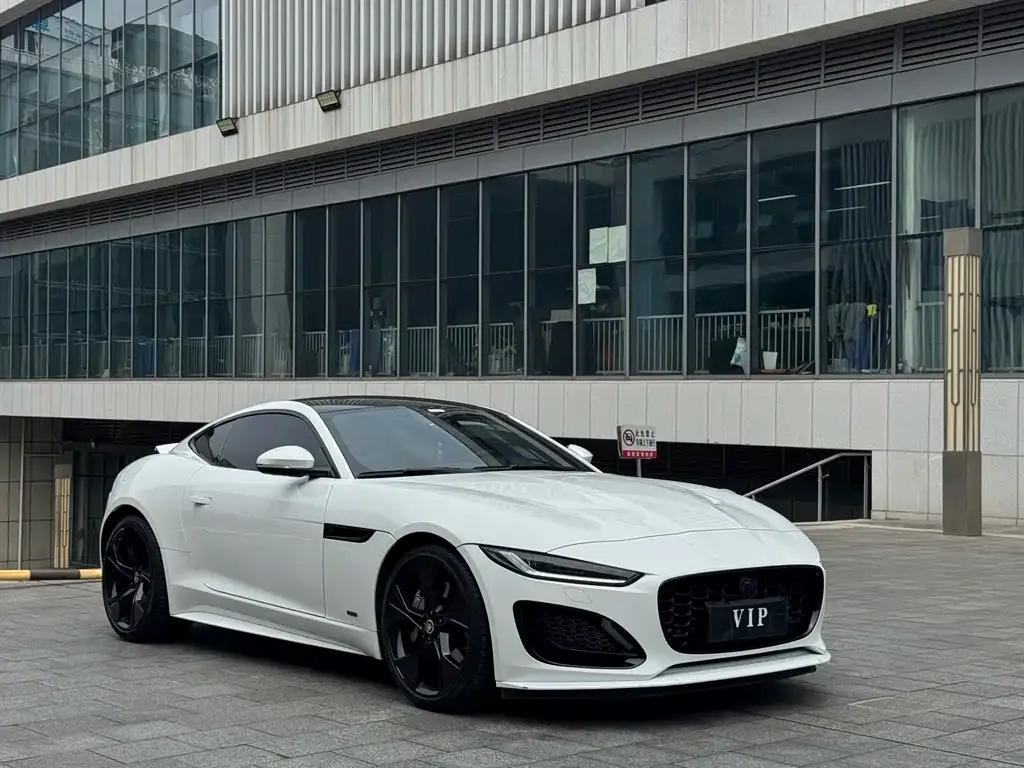 Jaguar F-TYPE — фото 6