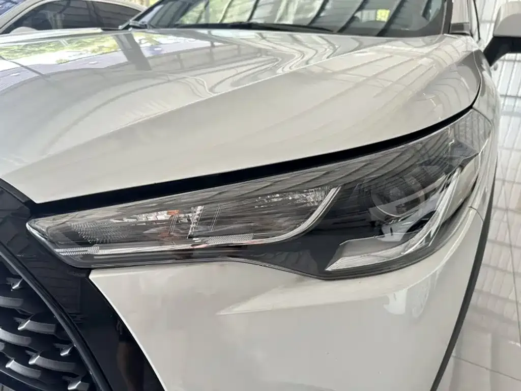 Toyota Corolla Cross — фото 4