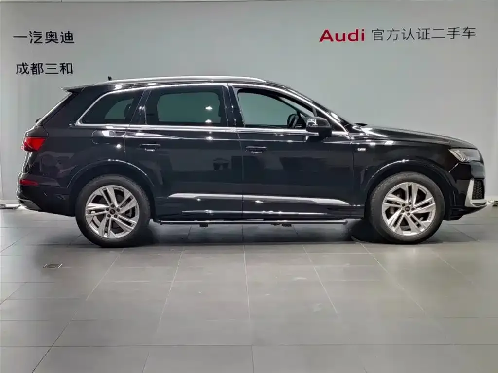 Audi Q7 — фото 6