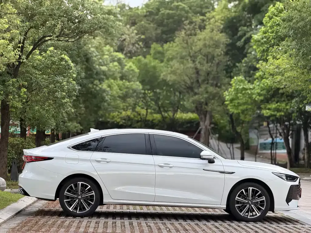 Chery Arrizo 8 PRO — фото 4