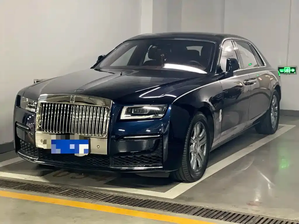 Rolls-Royce Ghost — фото 1