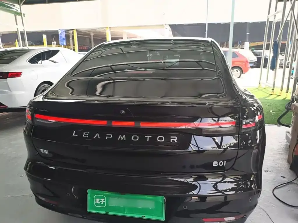 Leapmotor Leapmotor B01 — фото 4