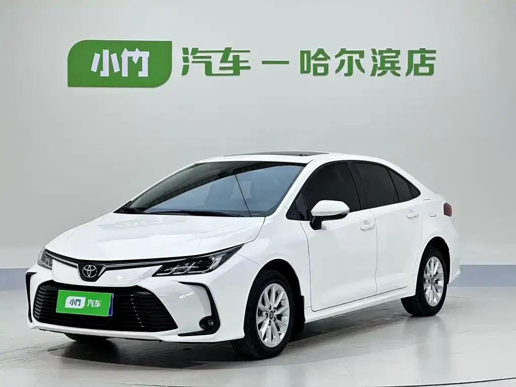 Toyota Corolla — фото 1
