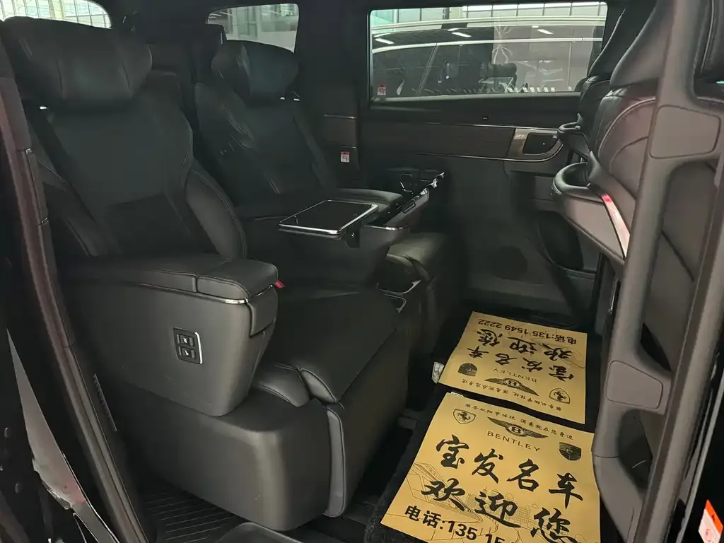 Toyota Vellfire — фото 5