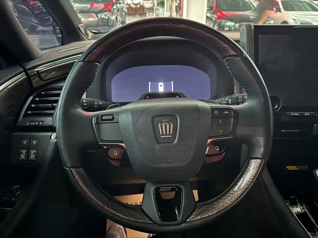 Toyota Vellfire — фото 6