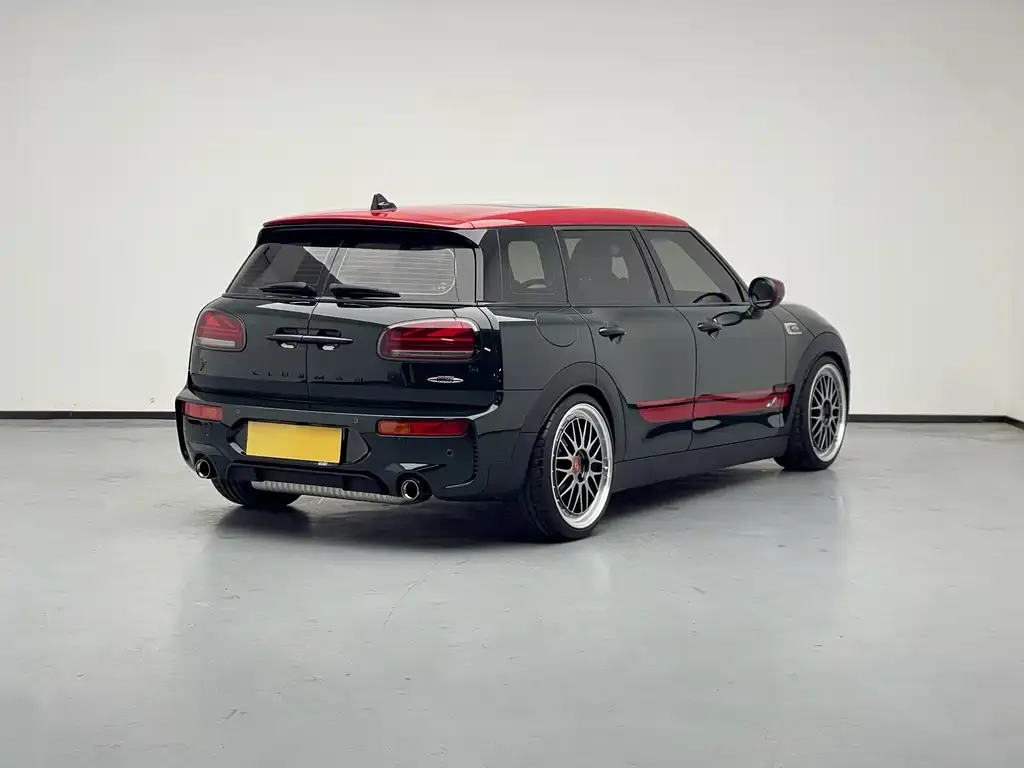 MINI Clubman JCW — фото 8