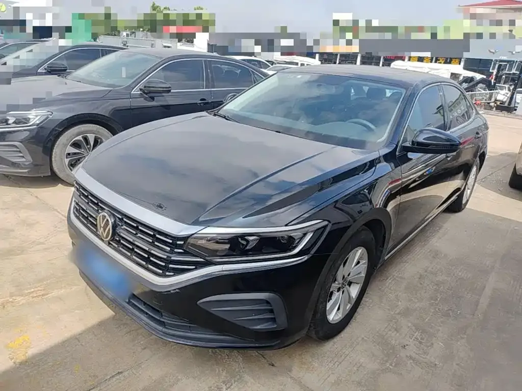 Volkswagen Passat — фото 1
