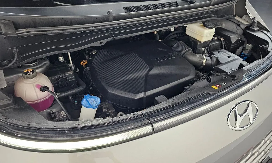 Hyundai Staria — фото 3