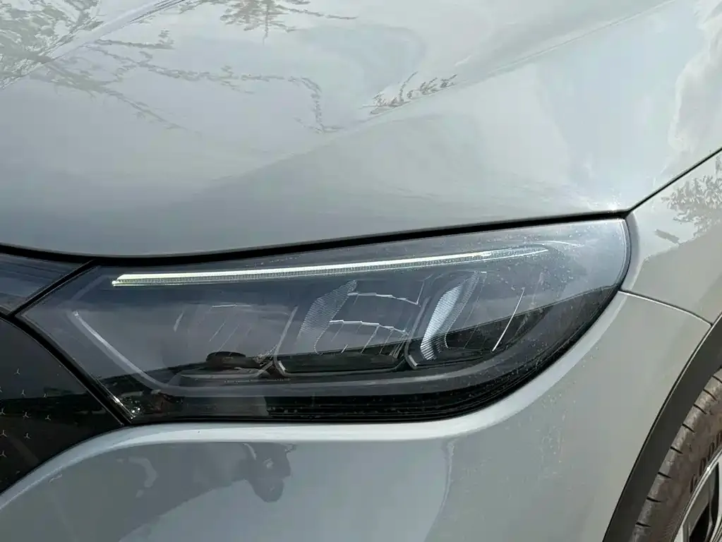 Mercedes-Benz EQE SUV — фото 3