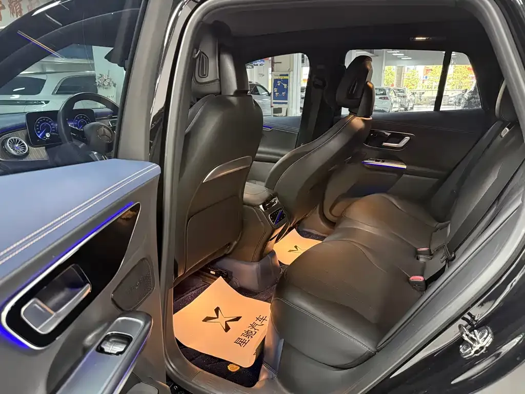 Mercedes-Benz EQE SUV — фото 10
