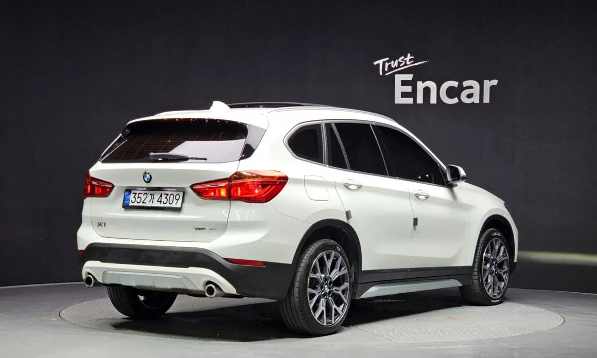 BMW X1 — фото 2