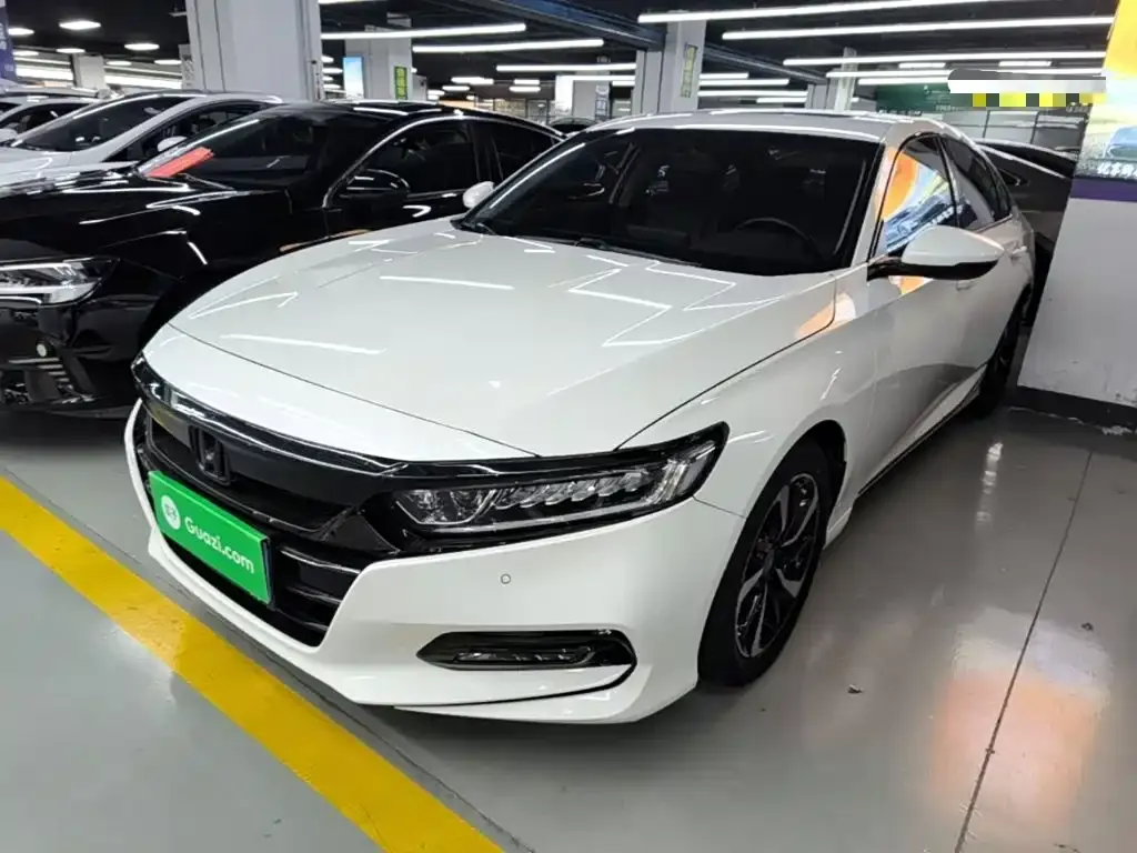 Honda Accord — фото 4