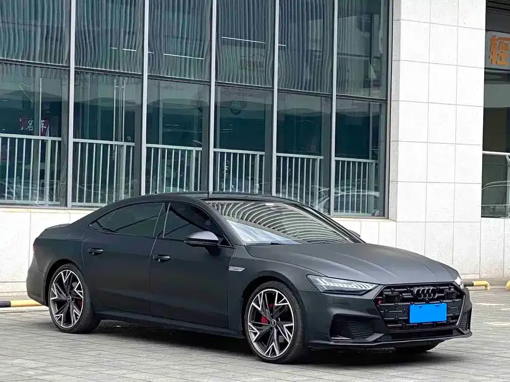 Audi A7L — фото 5