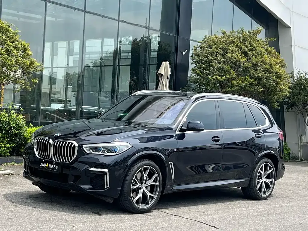 BMW X5 — фото 1