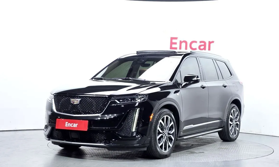 Cadillac XT6 — фото 1