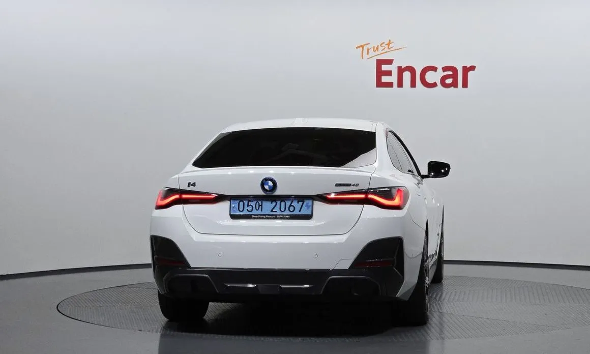BMW i4 — фото 2