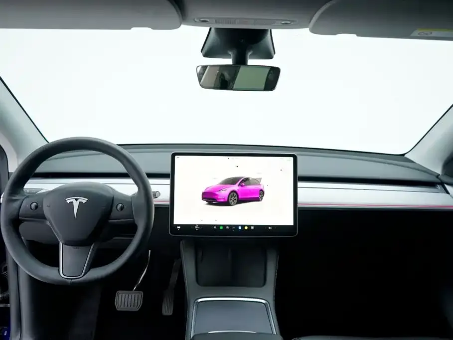 Tesla Model Y — фото 9