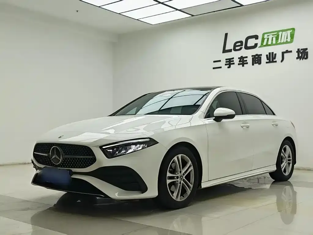 Mercedes-Benz A-Class — фото 1