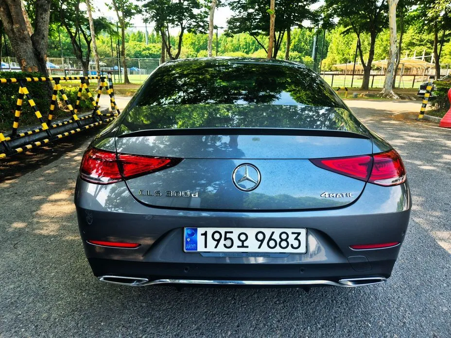 Mercedes-Benz CLS-Class — фото 10