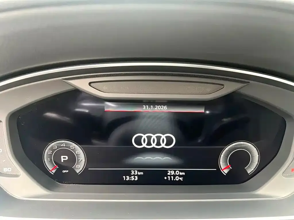 Audi A8 — фото 2