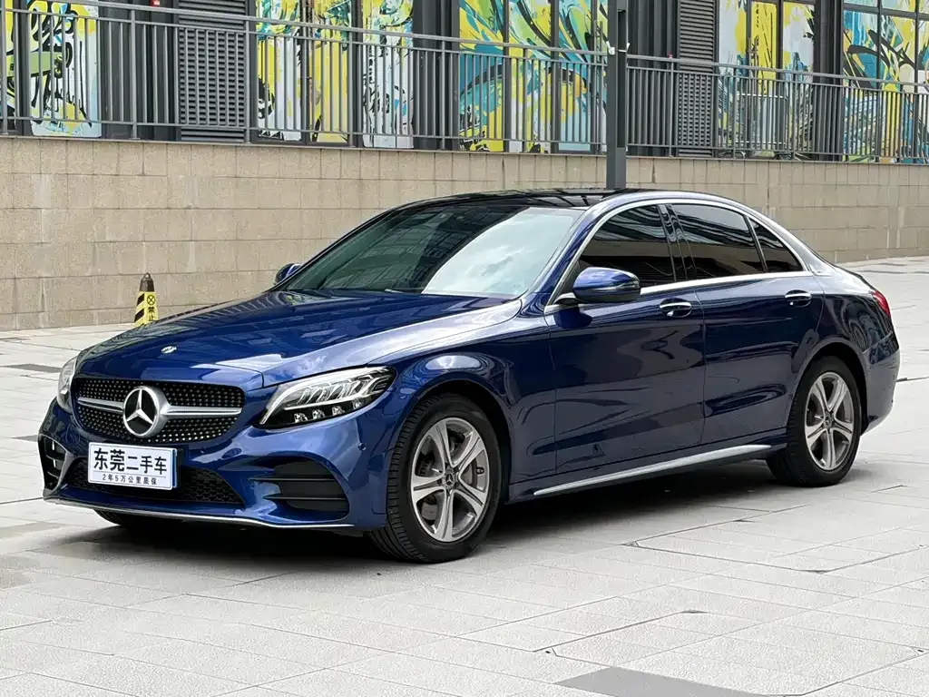 Mercedes-Benz C-Class — фото 1
