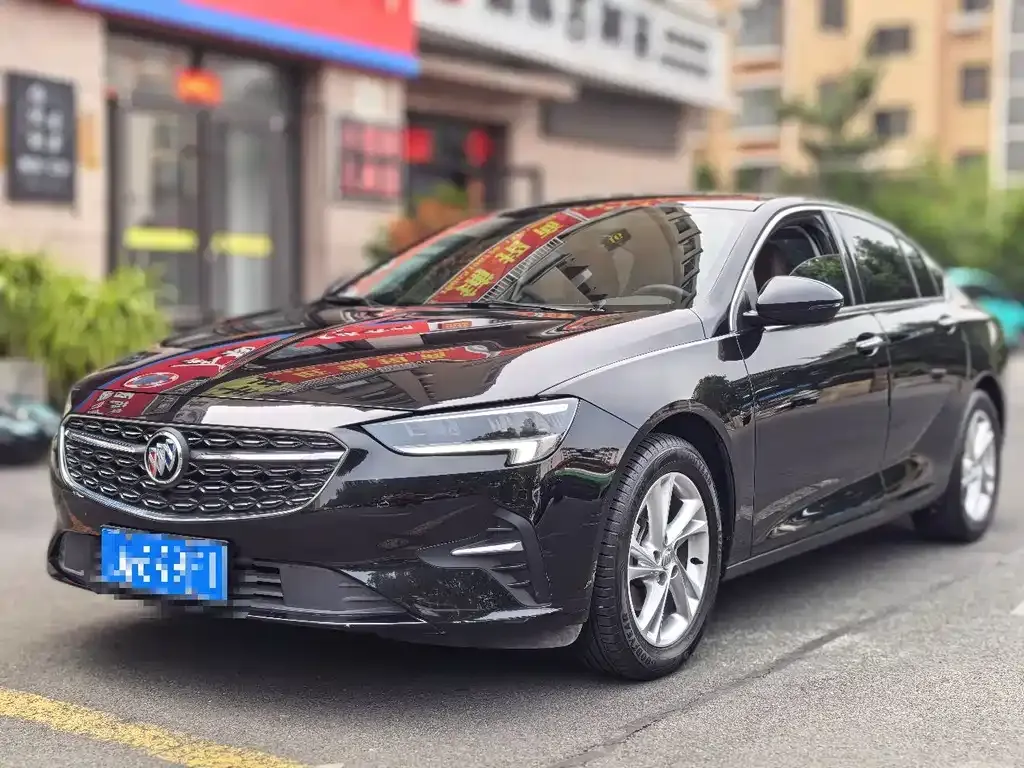 Buick Regal — фото 1