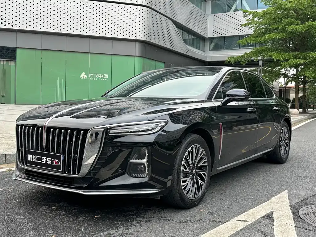 Hongqi H5 — фото 1
